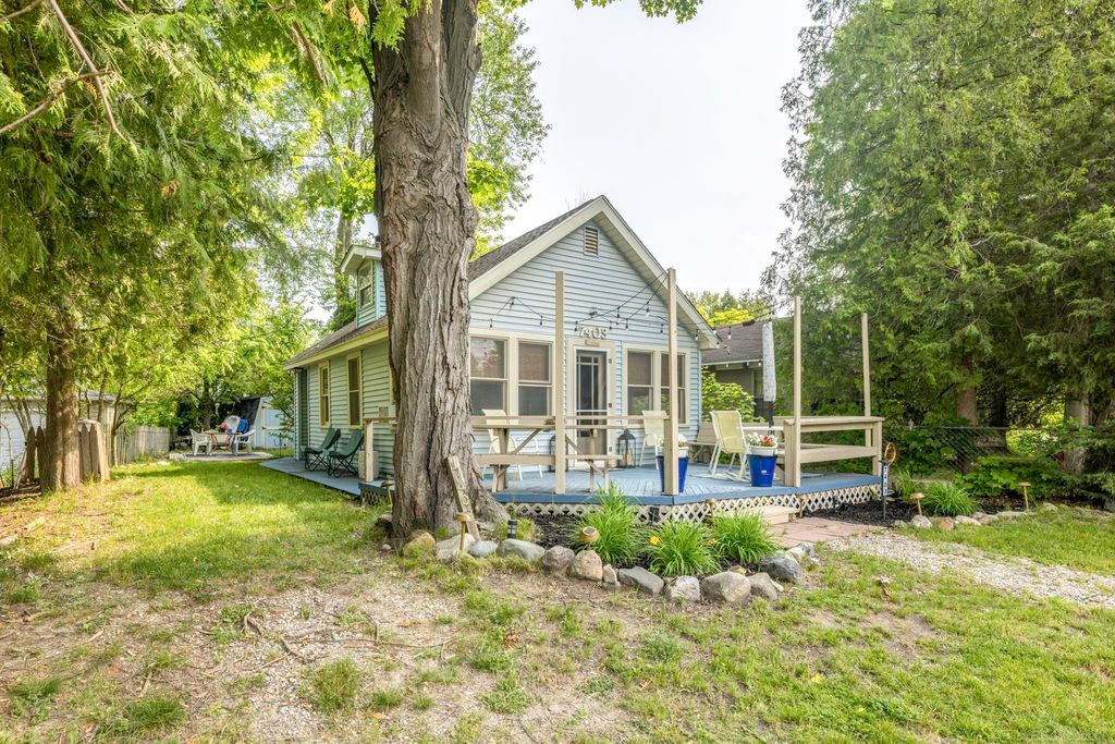 7403 Woodside Road, Lexington, MI 48450