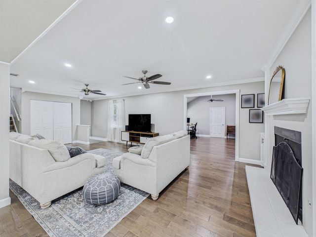 9 Golden Oak Cove, Little Rock, AR 72212