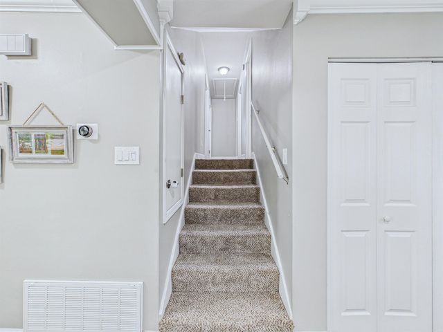 9 Golden Oak Cove, Little Rock, AR 72212