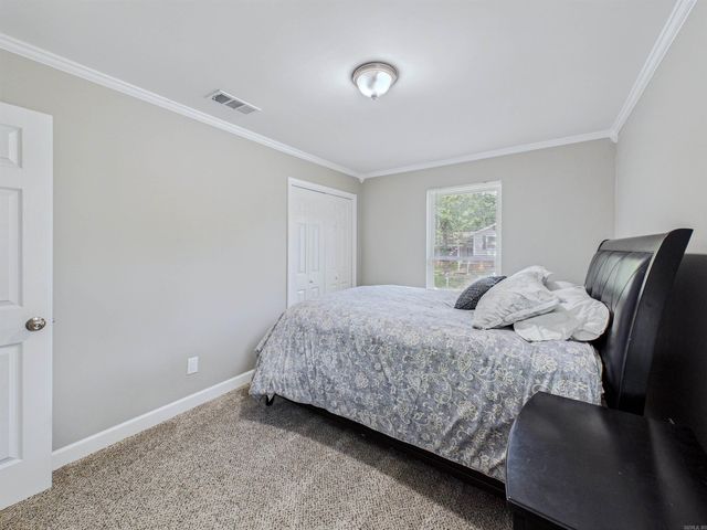 9 Golden Oak Cove, Little Rock, AR 72212