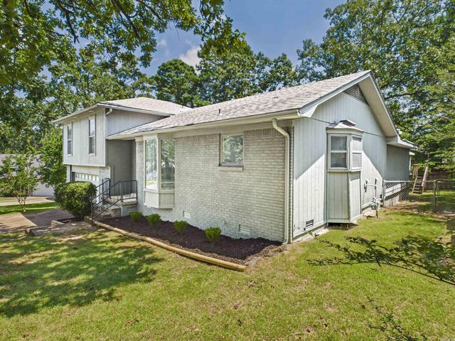 9 Golden Oak Cove, Little Rock, AR 72212