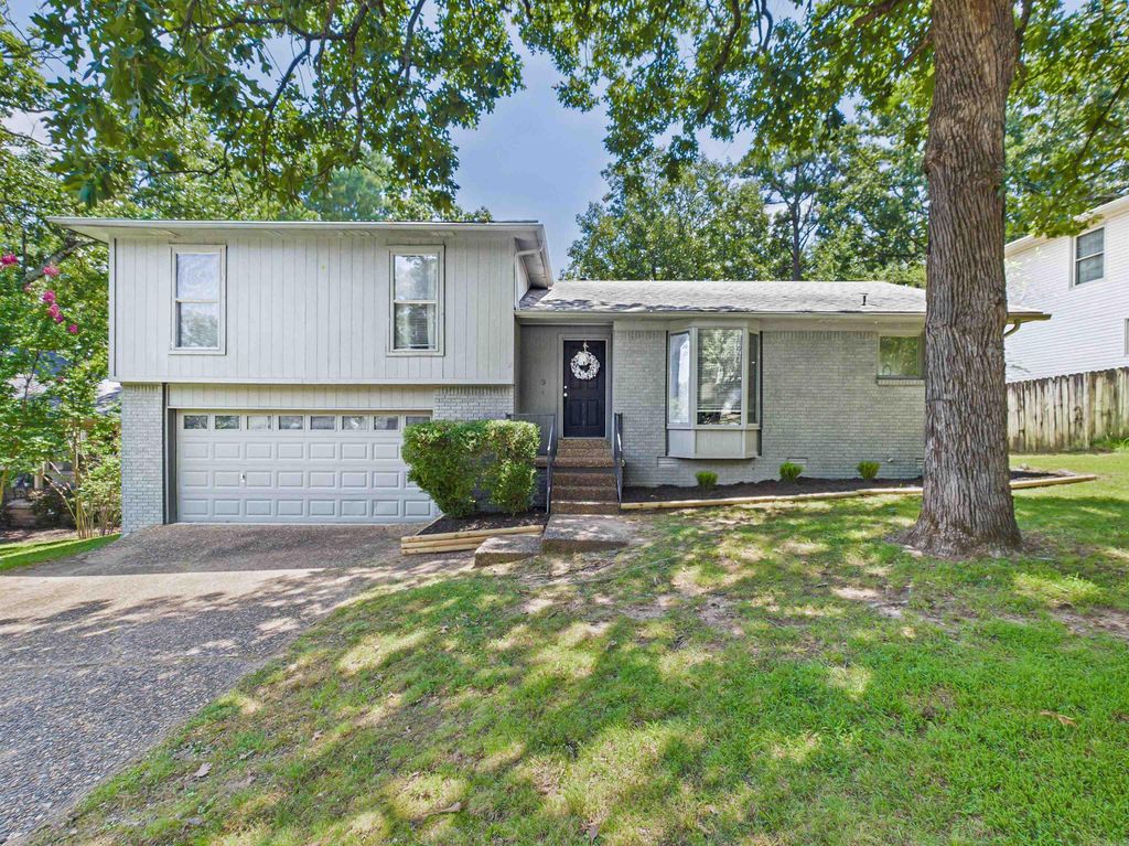 9 Golden Oak Cove, Little Rock, AR 72212