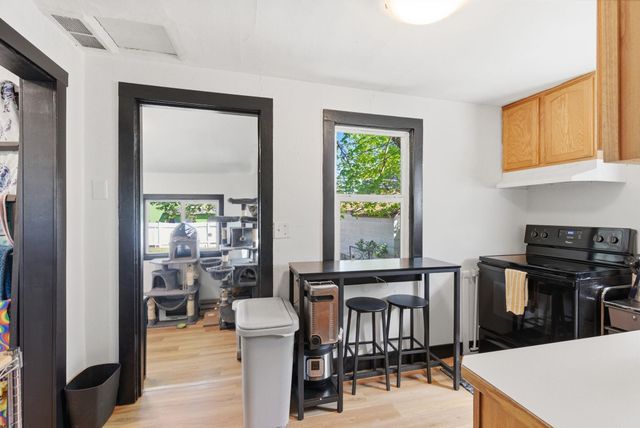 403 E Sanson Ave, Spokane, WA 99208