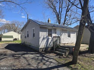 60 E RAILROAD AVE, Selbyville, DE 19975