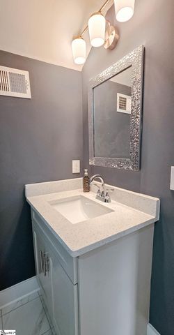 19 Holcombe Road, Piedmont, SC 29673