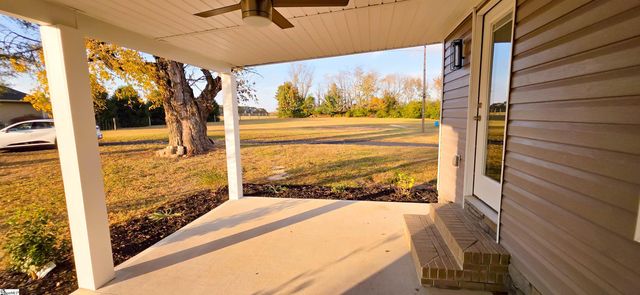 19 Holcombe Road, Piedmont, SC 29673