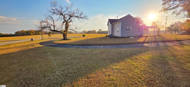 19 Holcombe Road, Piedmont, SC 29673