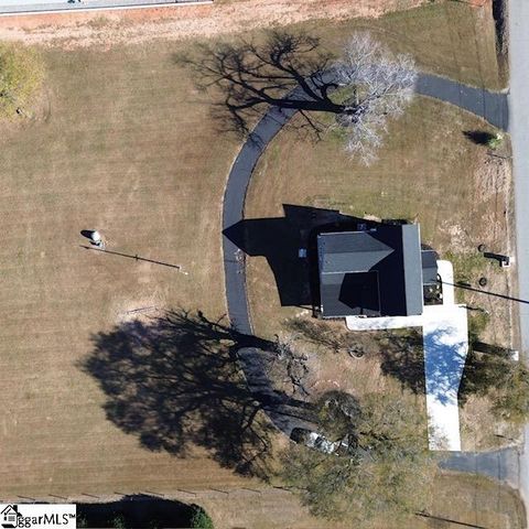 19 Holcombe Road, Piedmont, SC 29673