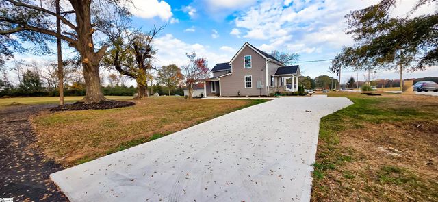 19 Holcombe Road, Piedmont, SC 29673