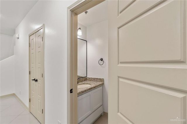 1200 E Pineridge Avenue 4, Mcallen, TX 78503