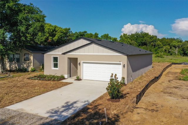 110 FRUITWOOD AVENUE, Eustis, FL 32726