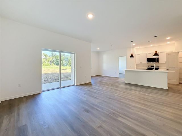 110 FRUITWOOD AVENUE, Eustis, FL 32726