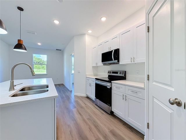 110 FRUITWOOD AVENUE, Eustis, FL 32726