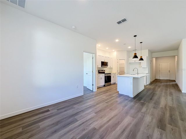110 FRUITWOOD AVENUE, Eustis, FL 32726