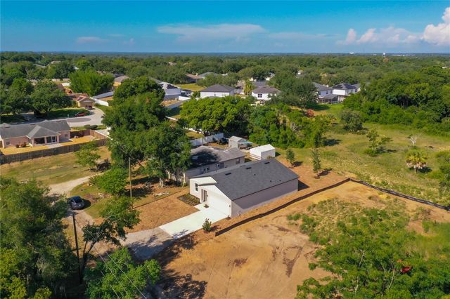 110 FRUITWOOD AVENUE, Eustis, FL 32726