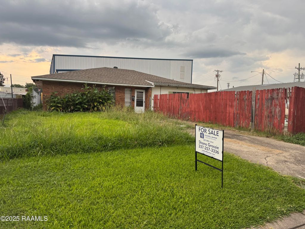 301 Hilliard Street, New Iberia, LA 70560