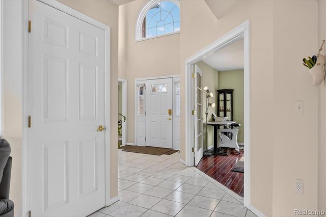 6857 Bridgemont Drive, Canton, MI 48187