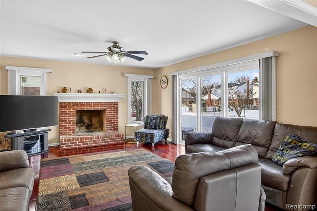 6857 Bridgemont Drive, Canton, MI 48187