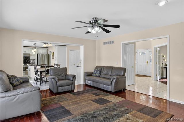 6857 Bridgemont Drive, Canton, MI 48187