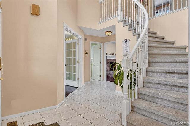 6857 Bridgemont Drive, Canton, MI 48187