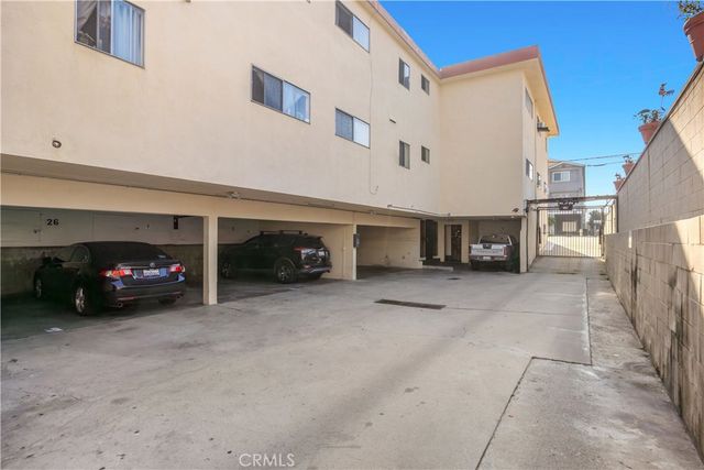 4055 W 129th St, Hawthorne, CA 90250