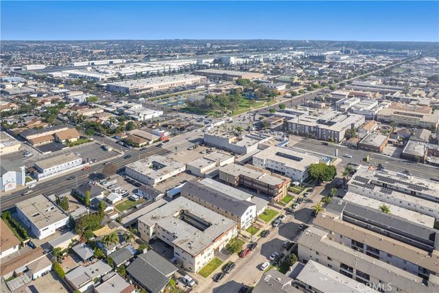 4055 W 129th St, Hawthorne, CA 90250