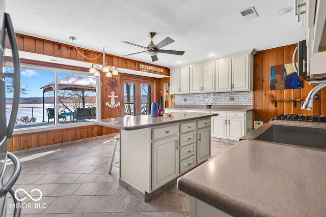 7600 N Blue Heron Drive, Unionville, IN 47468