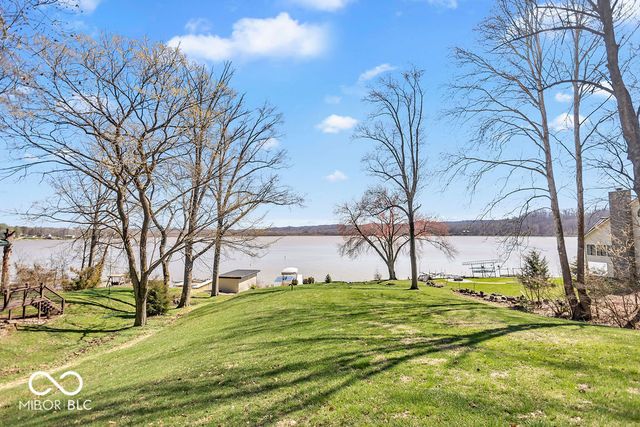 7600 N Blue Heron Drive, Unionville, IN 47468