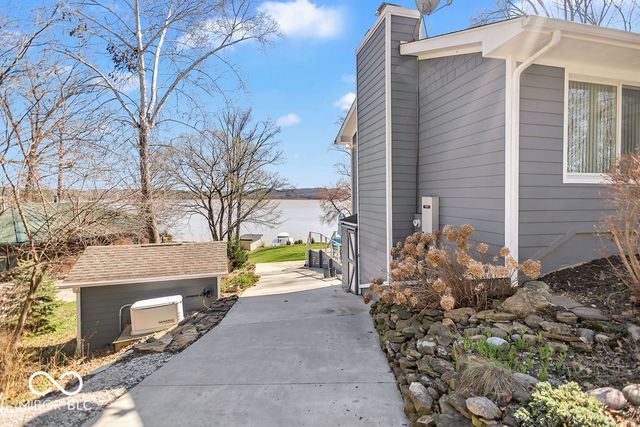 7600 N Blue Heron Drive, Unionville, IN 47468