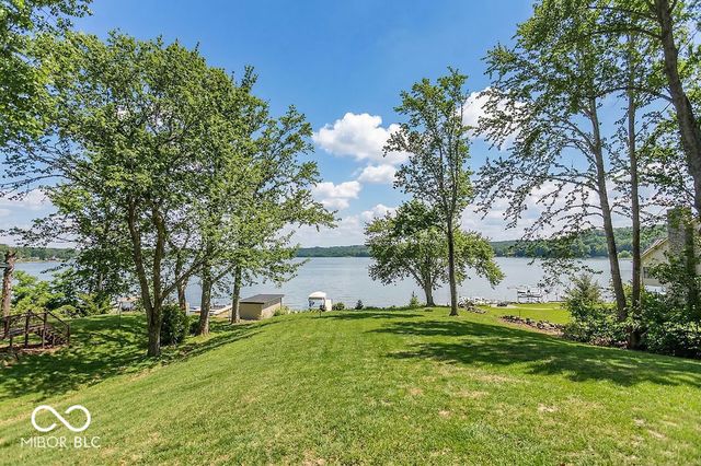 7600 N Blue Heron Drive, Unionville, IN 47468