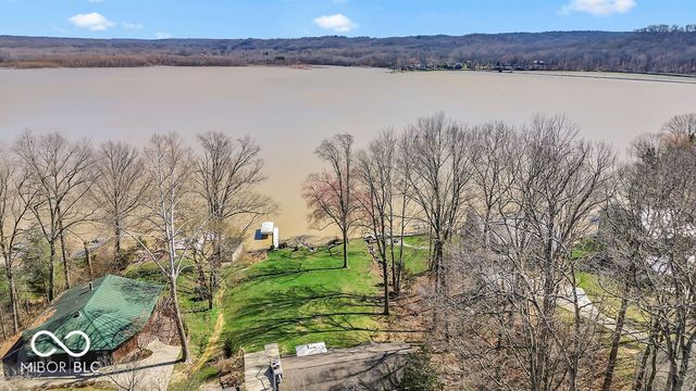 7600 N Blue Heron Drive, Unionville, IN 47468