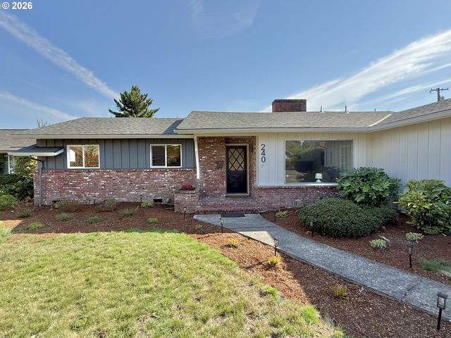 240 Nw BAKER CREEK Rd, Mc Minnville, OR 97128