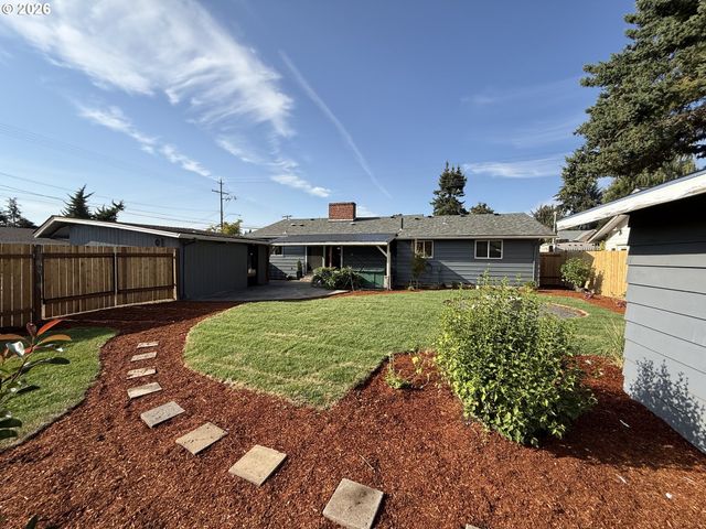 240 Nw BAKER CREEK Rd, Mc Minnville, OR 97128