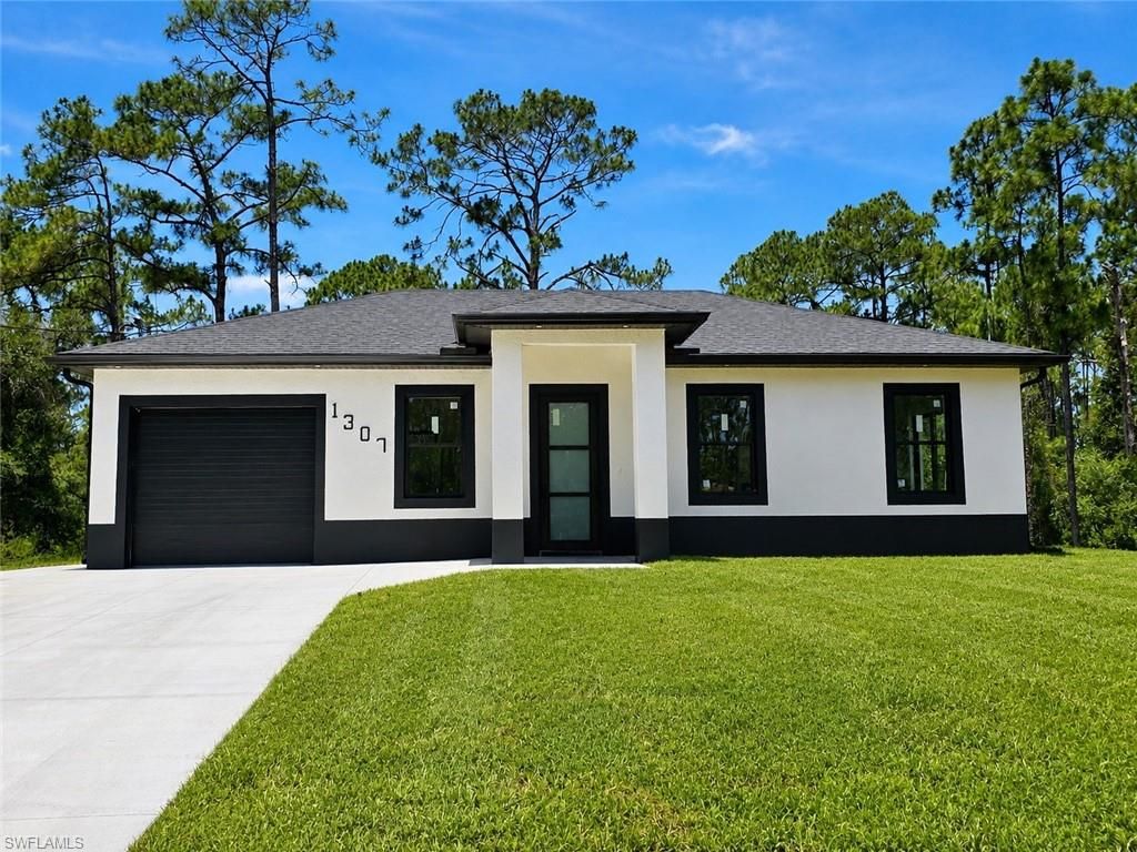 1307 Monroe AVE, Lehigh Acres, FL 33972