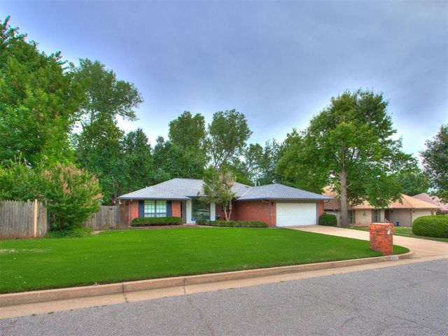 2812 Shady Tree Lane, Edmond, OK 73013