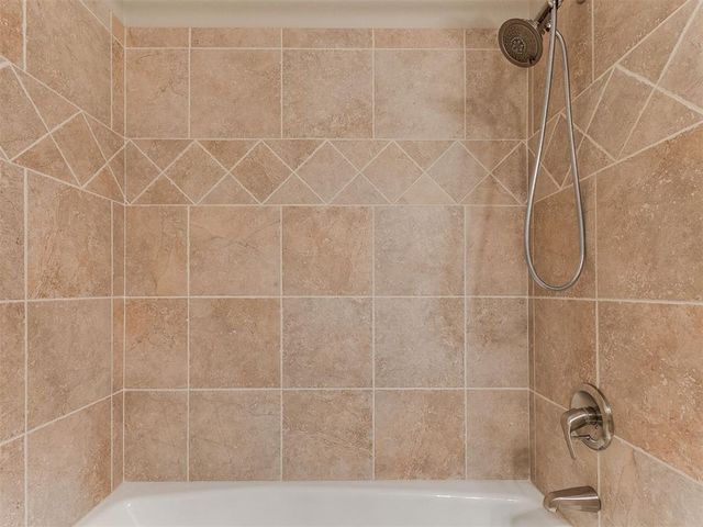 2812 Shady Tree Lane, Edmond, OK 73013
