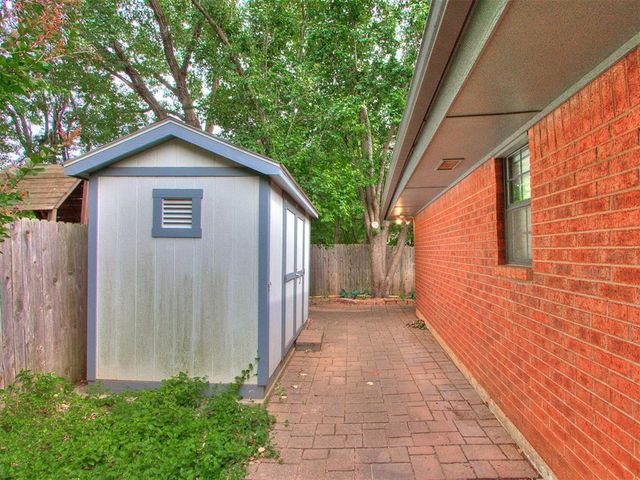 2812 Shady Tree Lane, Edmond, OK 73013