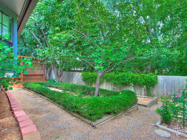 2812 Shady Tree Lane, Edmond, OK 73013