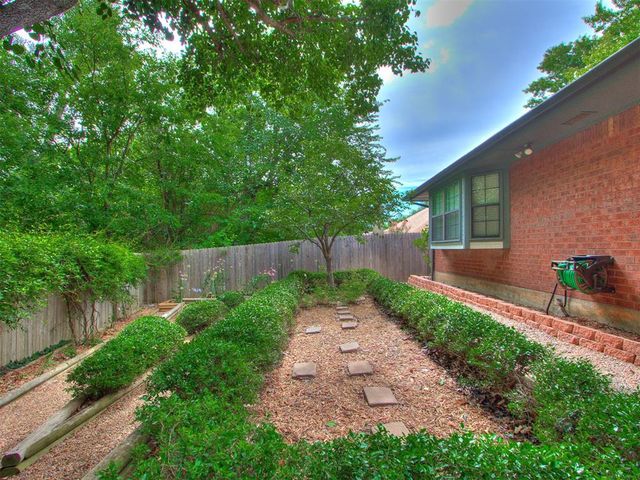 2812 Shady Tree Lane, Edmond, OK 73013