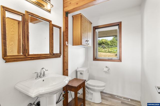 3460 Eola Dr NW, Salem, OR 97304