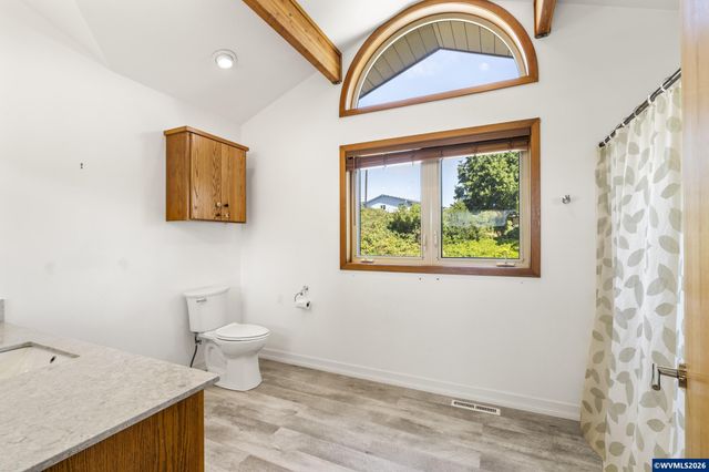 3460 Eola Dr NW, Salem, OR 97304