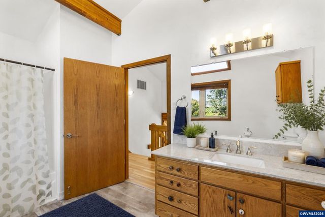 3460 Eola Dr NW, Salem, OR 97304