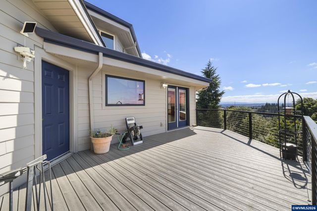 3460 Eola Dr NW, Salem, OR 97304