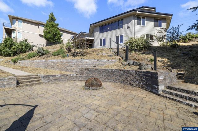3460 Eola Dr NW, Salem, OR 97304