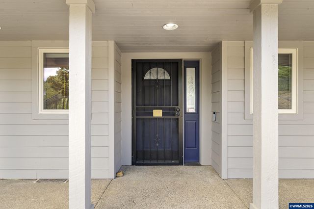 3460 Eola Dr NW, Salem, OR 97304
