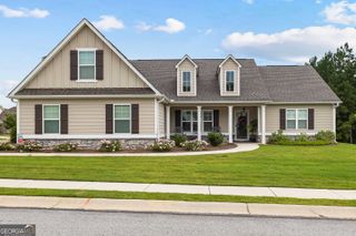 557 Lago Court, Lagrange, GA 30241