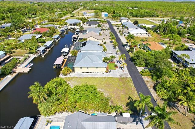 3759 Manatee DR, St. James City, FL 33956