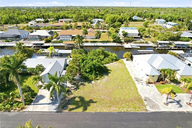 3759 Manatee DR, St. James City, FL 33956