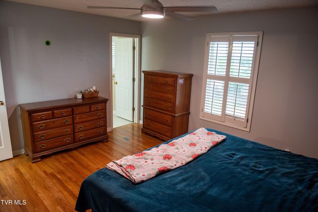 278 Stone Edge Circle, Kingsport, TN 37660