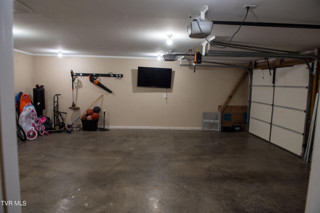 278 Stone Edge Circle, Kingsport, TN 37660